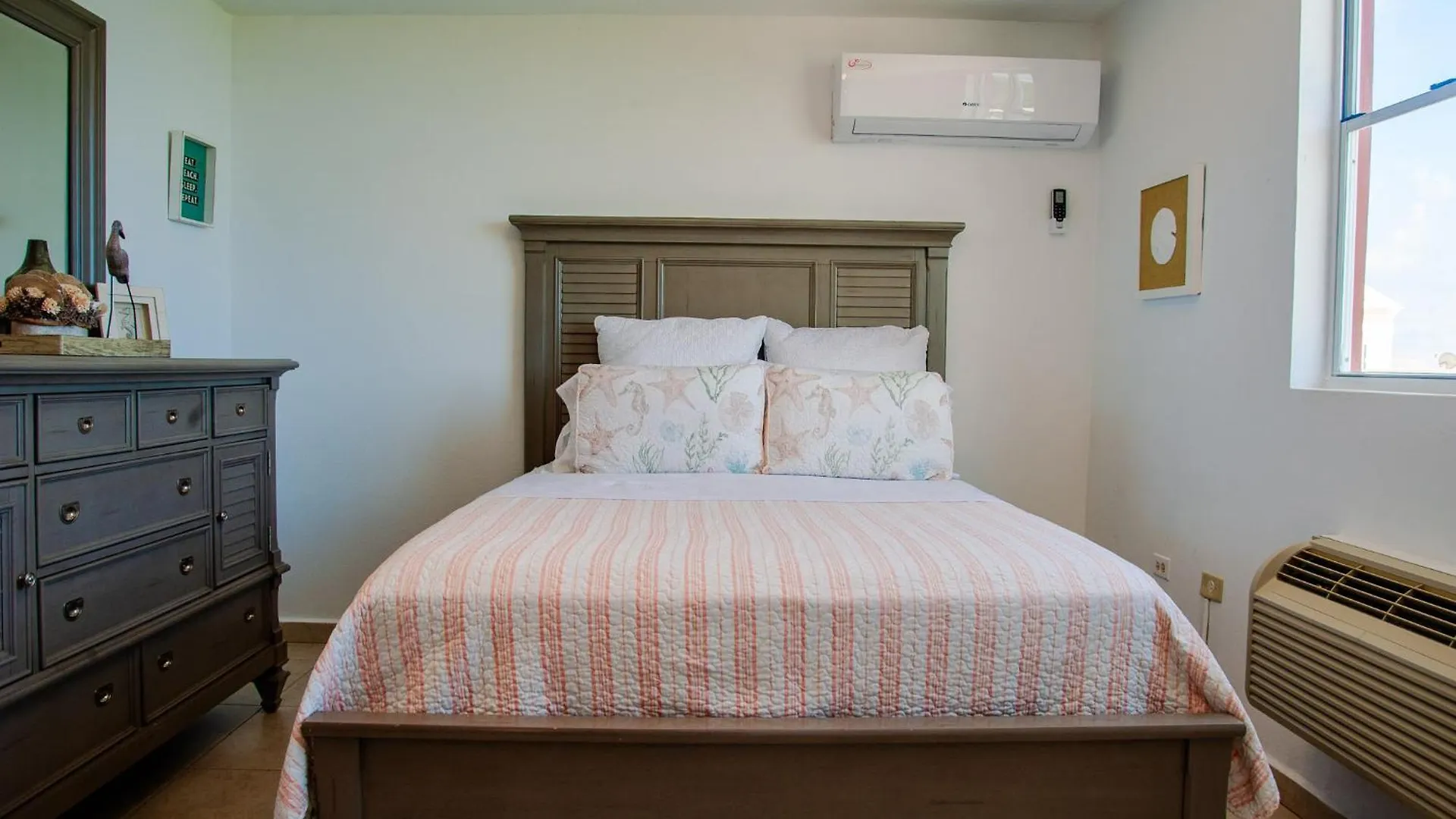 Holiday home El Combate Oceanview Condo With Pool And Smart Tv Boqueron